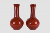 PAIR OF CHINESE STYLE PORCELAI