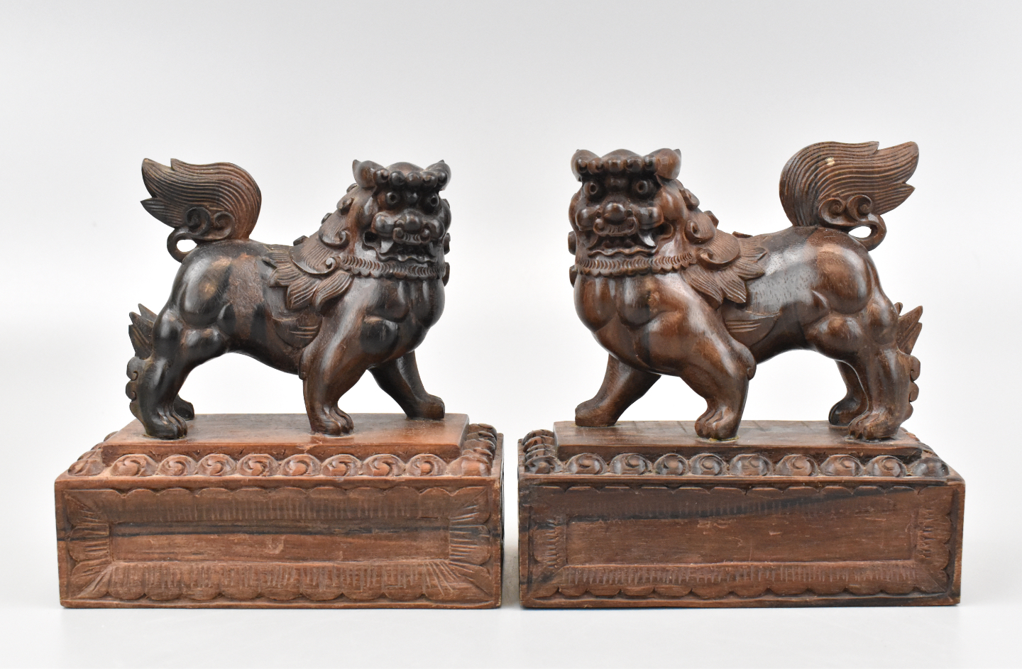 PAIR OF CHINESE WOOD CARVING FOO