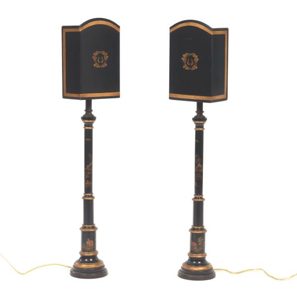 PAIR OF CHINOISERIE BANQUET