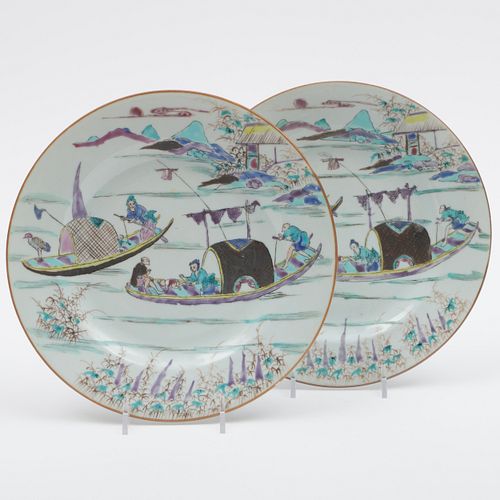 PAIR OF CHINSE EXPORT PORCELAIN