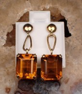 PAIR OF CITRINE QUARTZ SOLITAI