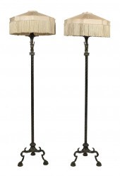 PAIR OF CLASSICAL BRONZE FLOOR