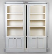 PAIR OF CLASSICAL STYLE WHITE