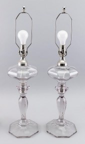 PAIR OF CLEAR GLASS BANQUET LA