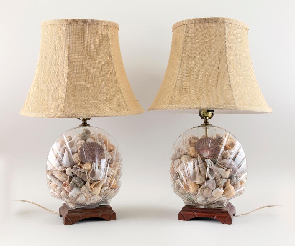 PAIR OF CLEAR SCALLOP-SHAPED