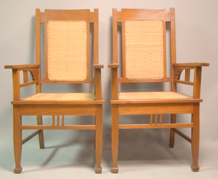 PAIR OF COLONIAL HARDWOOD RUSH SEAT