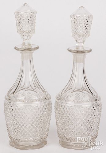 PAIR OF COLORLESS GLASS