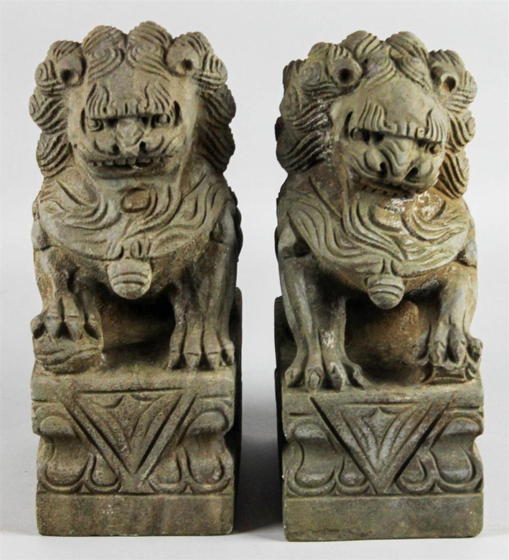 PAIR OF CONCRETE FU DOG GARDEN