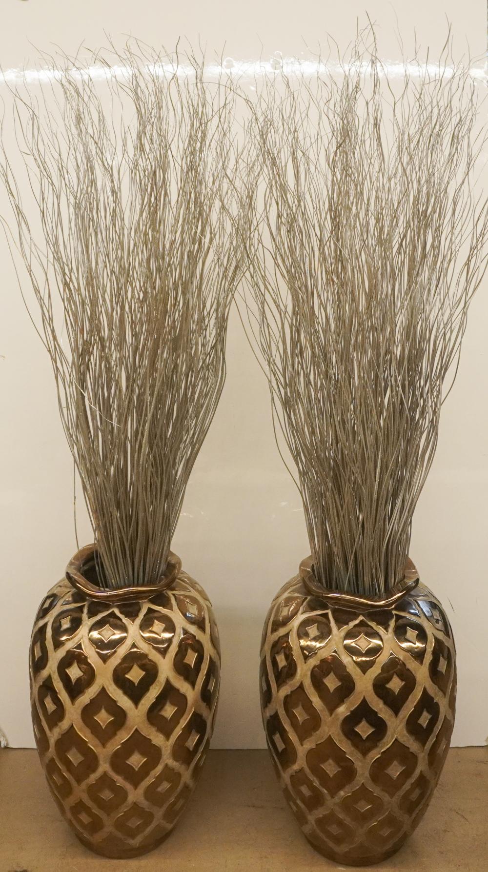 PAIR OF CONTEMPORARY GLAZED CERAMIC