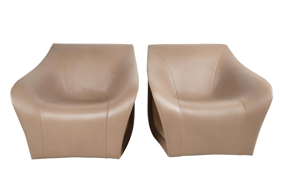 PAIR OF CONTEMPORARY LEATHER CLUB