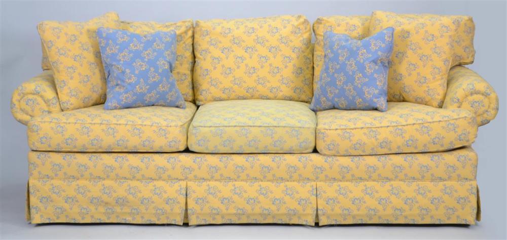 PAIR OF CONTEMPORARY UPHOLSTERED