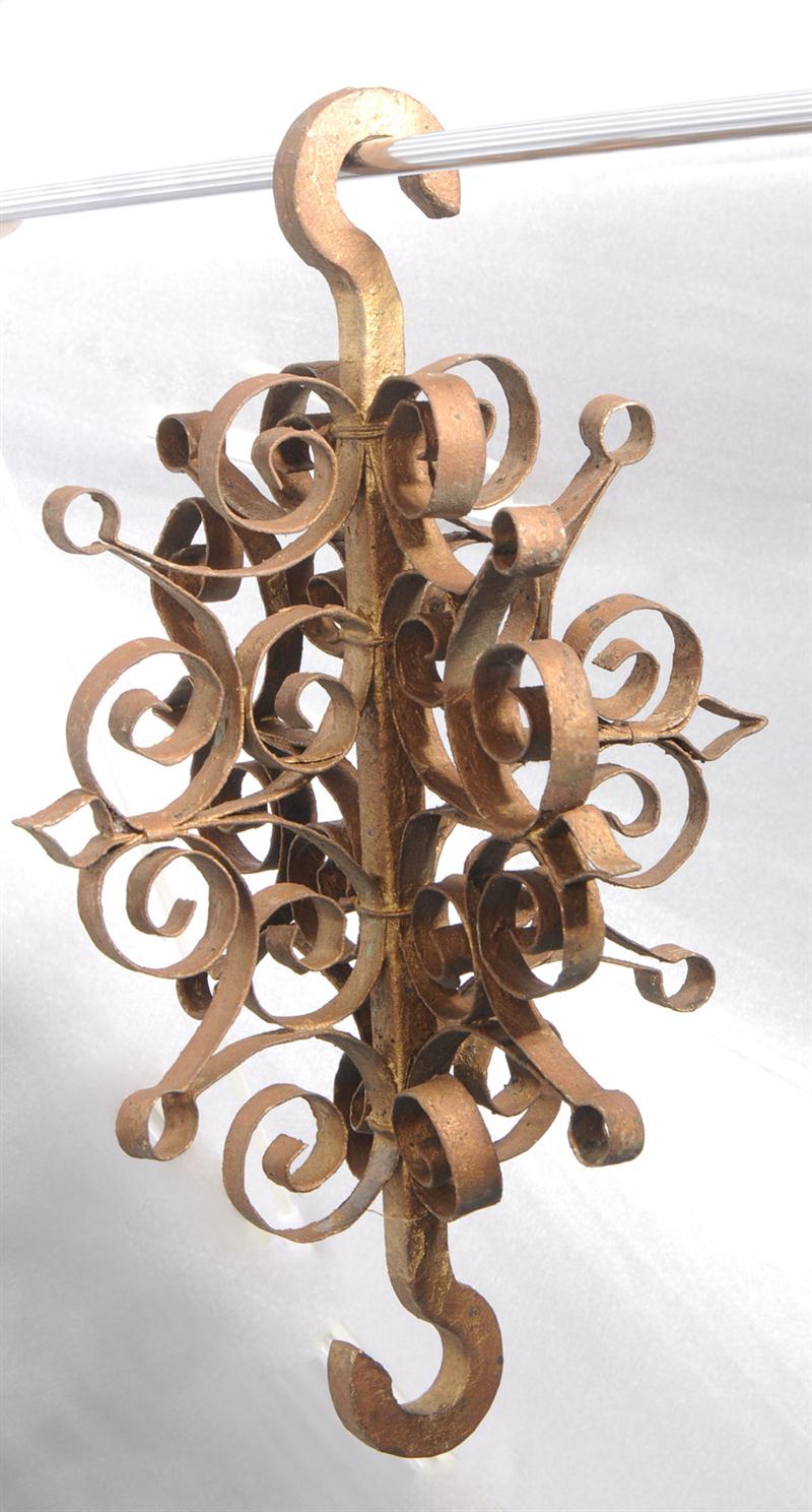 PAIR OF CONTINENTAL BAROQUE STYLE