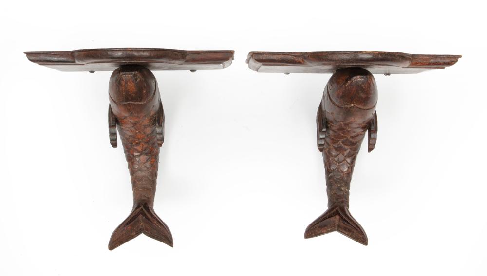 PAIR OF CONTINENTAL CARVED WOOD
