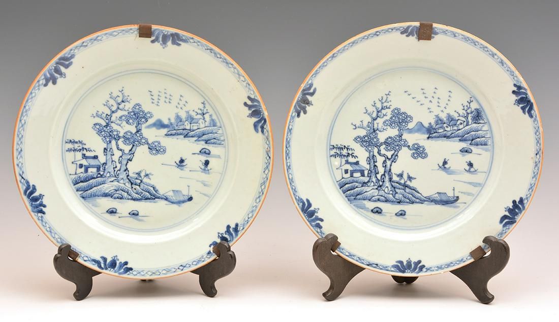 PAIR OF CONTINENTAL PORCELAIN