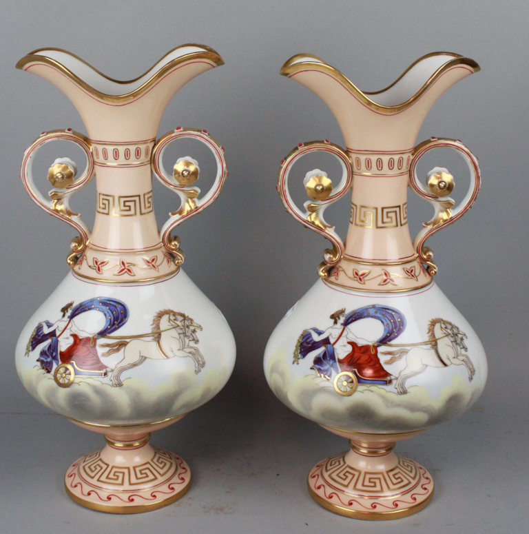PAIR OF CONTINENTAL PORCELAIN