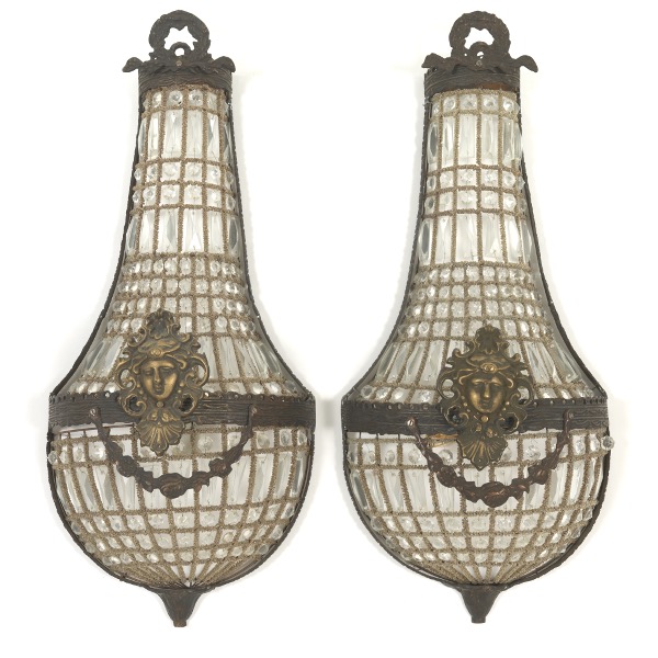 PAIR OF CRYSTAL PRISM WALL