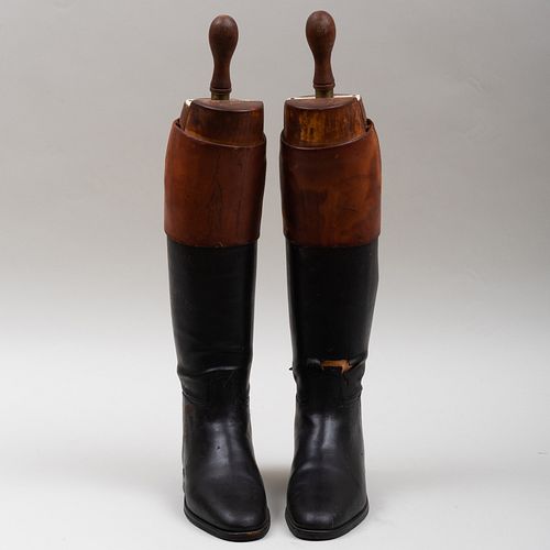 PAIR OF CUSTOM PEAL & CO. LEATHER