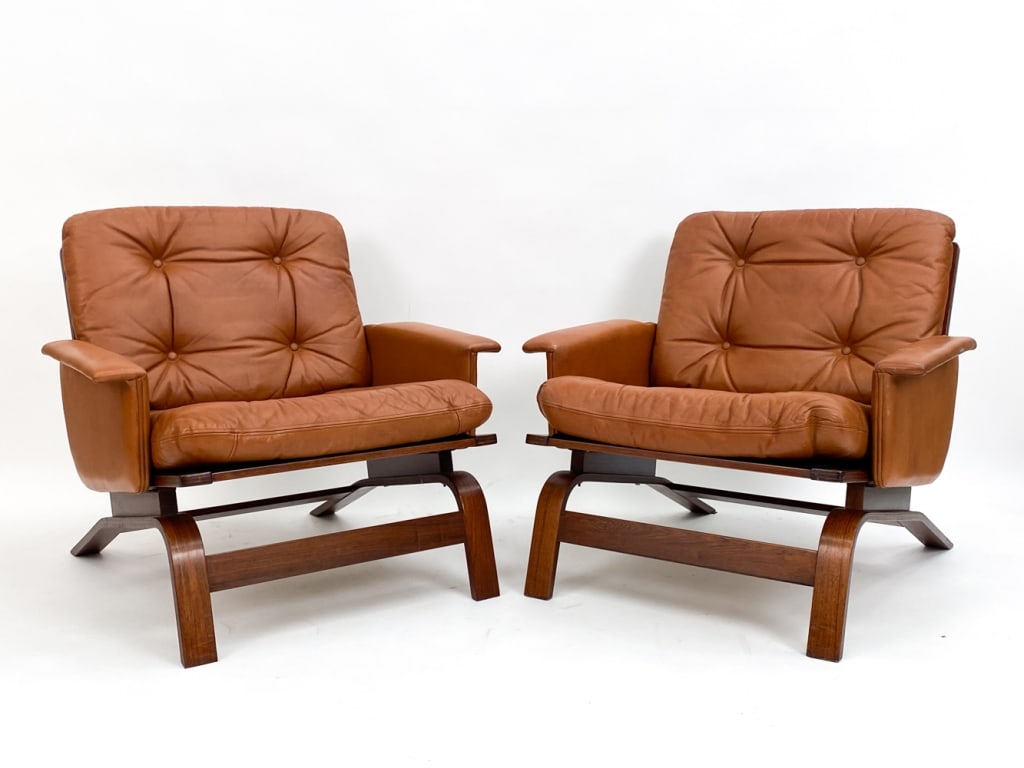 PAIR OF DANISH LEATHER & ROSEWOOD
