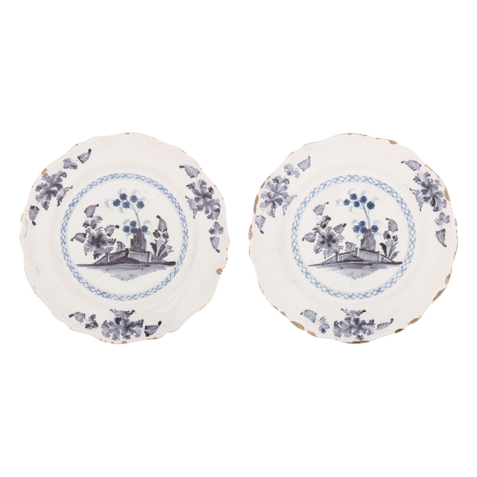PAIR OF DELFTWARE CHINOISERIE