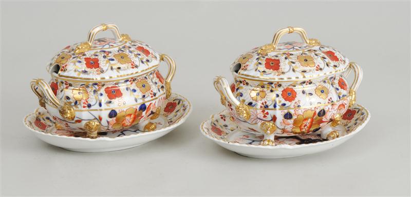 PAIR OF DERBY ''JAPAN'' PATTERN