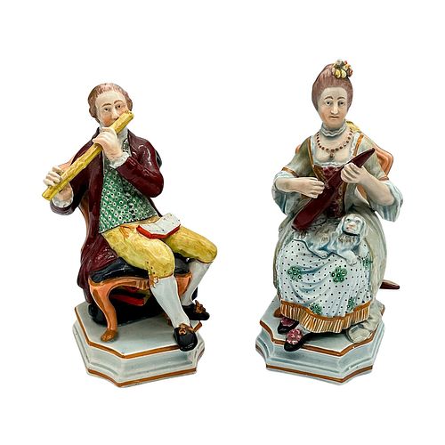 PAIR OF EARLY STAFFORDSHIRE POTTERY