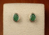 PAIR OF EMERALD AND YELLOW GOL