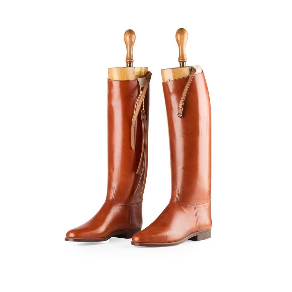 PAIR OF ENGLISH TAN LEATHER