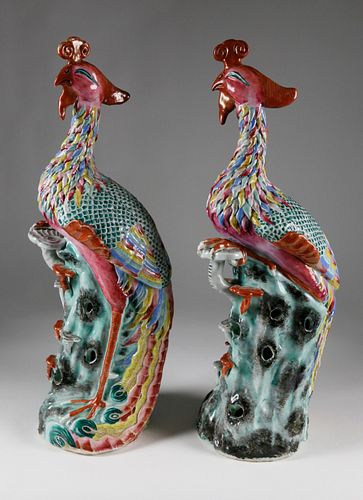PAIR OF FAMILLE ROSE ENAMELED