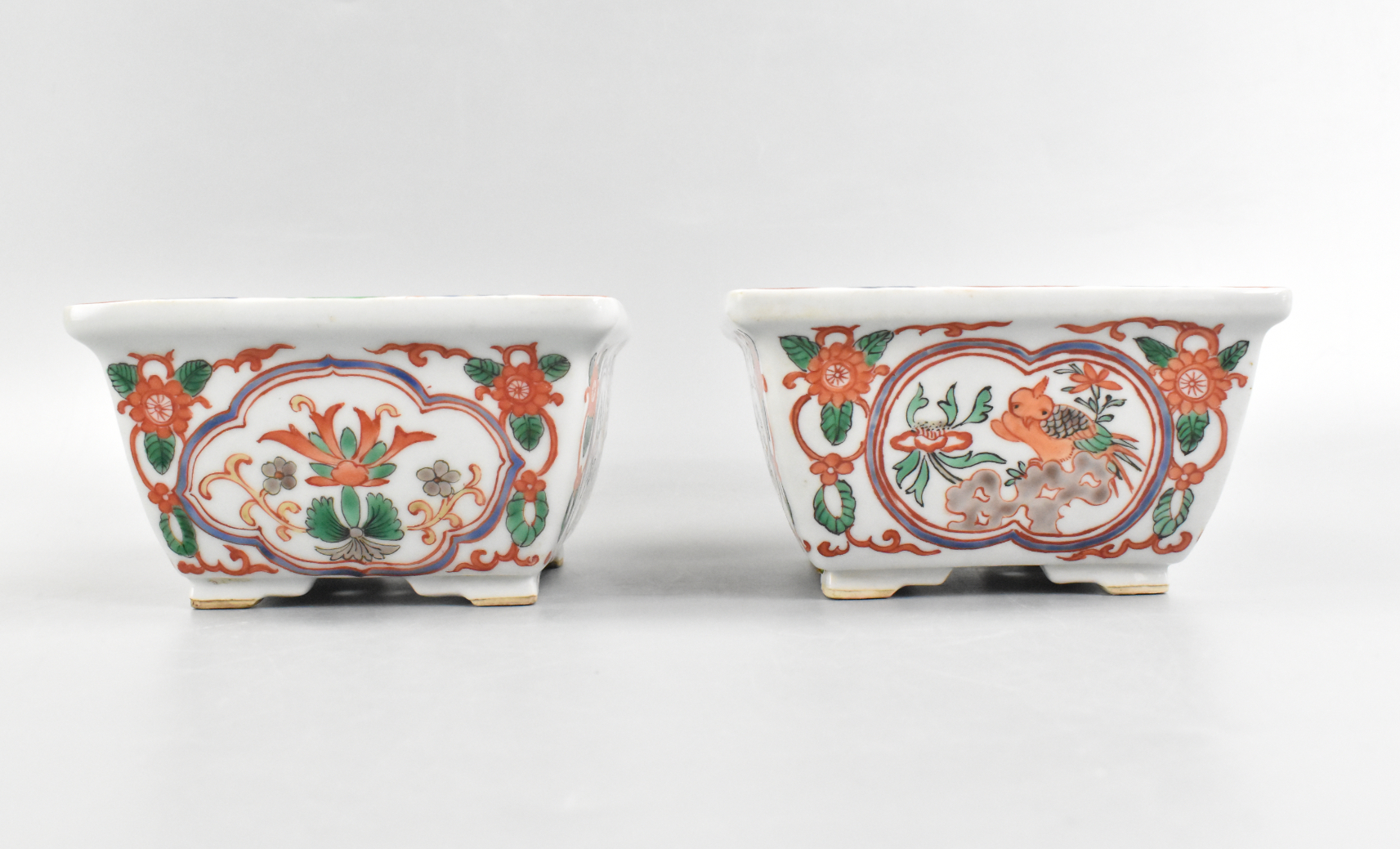 PAIR OF FAMILLE VERTE PLANTERS A