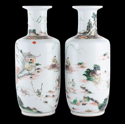PAIR OF FAMILLE VERTE ROULEAU