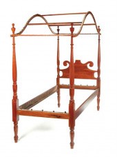 PAIR OF FEDERAL CANOPY BEDS.