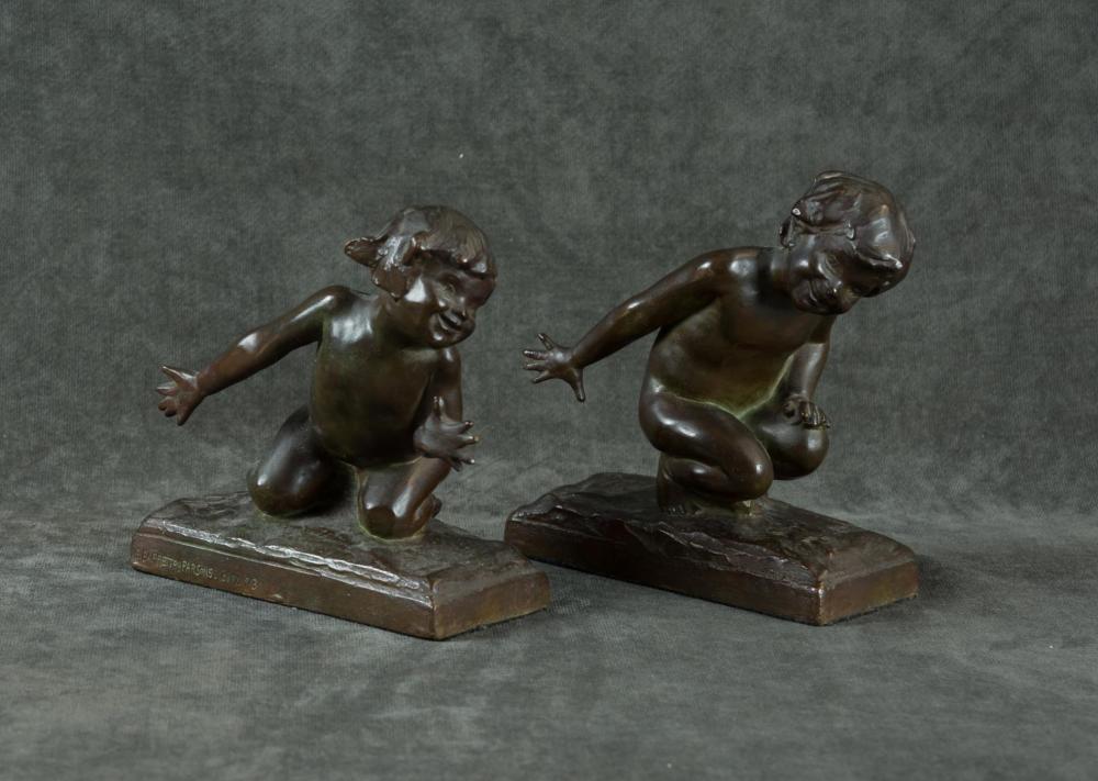 PAIR OF FIGURAL BRONZE BOOKENDSPAIR