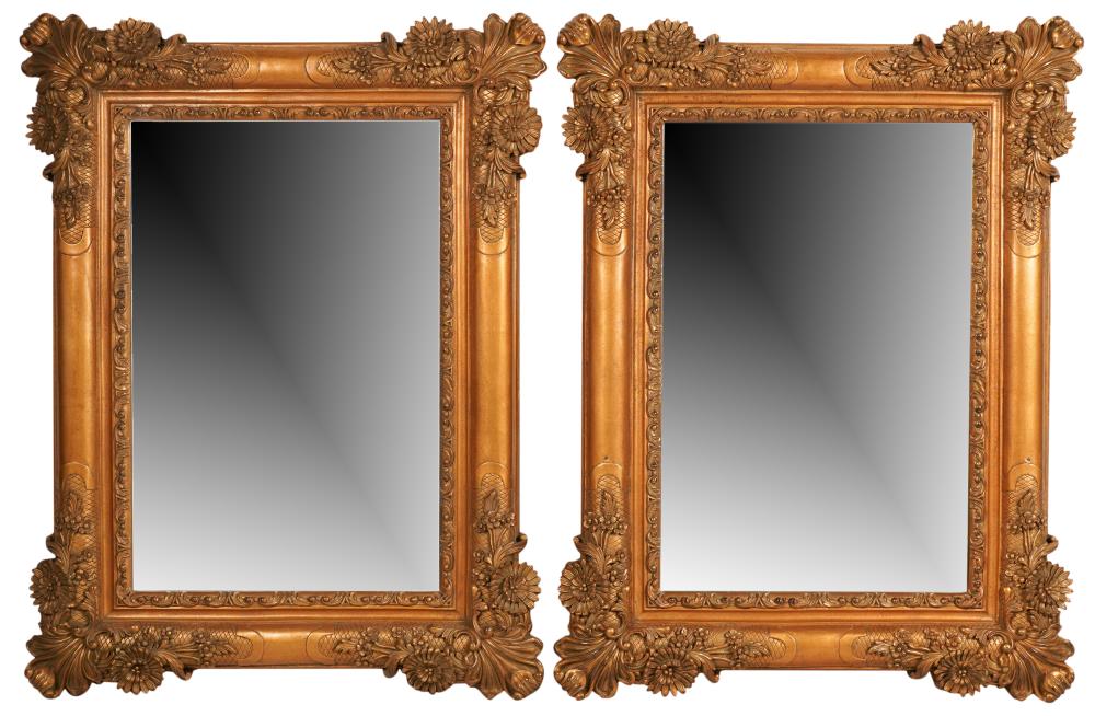 PAIR OF FLORAL-CARVED GILTWOOD WALL