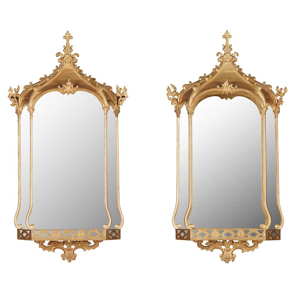 PAIR OF GEORGIAN STYLE GILTWOOD