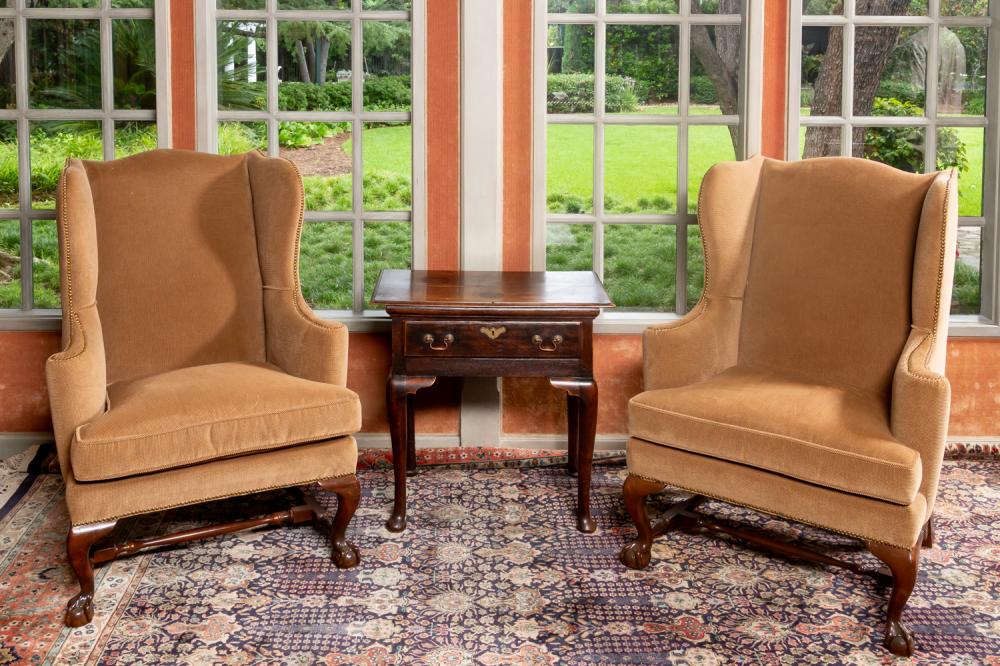 PAIR OF GEORGIAN-STYLE MAHOGANY