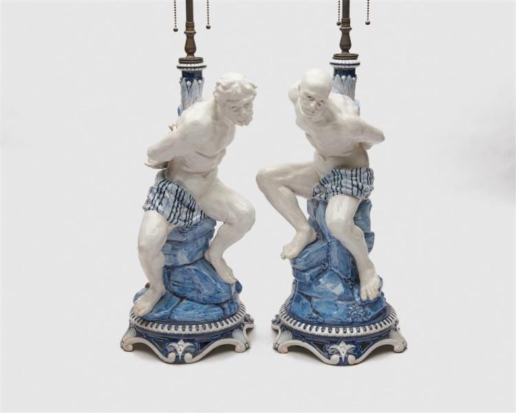 PAIR OF GINORI PORCELAIN FIGURES OF