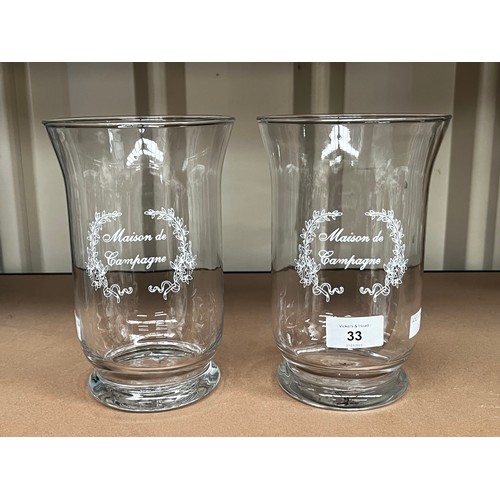 Pair of glass Maison de Champagne