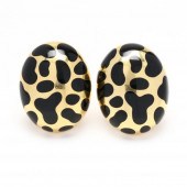 PAIR OF GOLD AND BLACK JADE EA