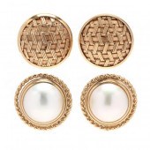 PAIR OF GOLD EARRINGS AND A PA