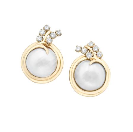 Pair of Gold, MabÃ© Pearl and