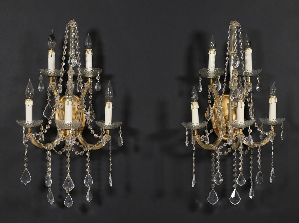 PAIR OF HOLLYWOOD REGENCY CRYSTAL