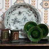 PAIR OF HUNTLY AND PALMER FAUX