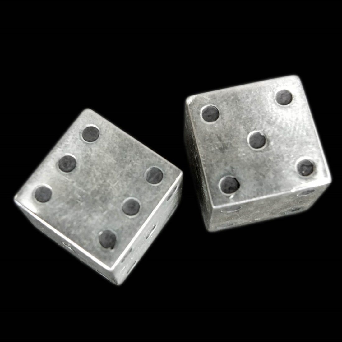 PAIR OF INTERNATIONAL SILVER CO.