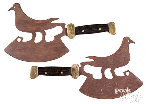 PAIR OF IRON SONGBIRD FOOD