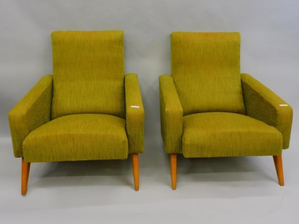 PAIR OF ITALIAN LOUNGE CHAIRS.