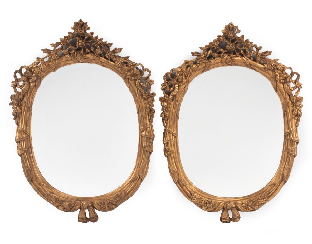 PAIR OF ITALIAN ROCOCO-STYLE CARVED