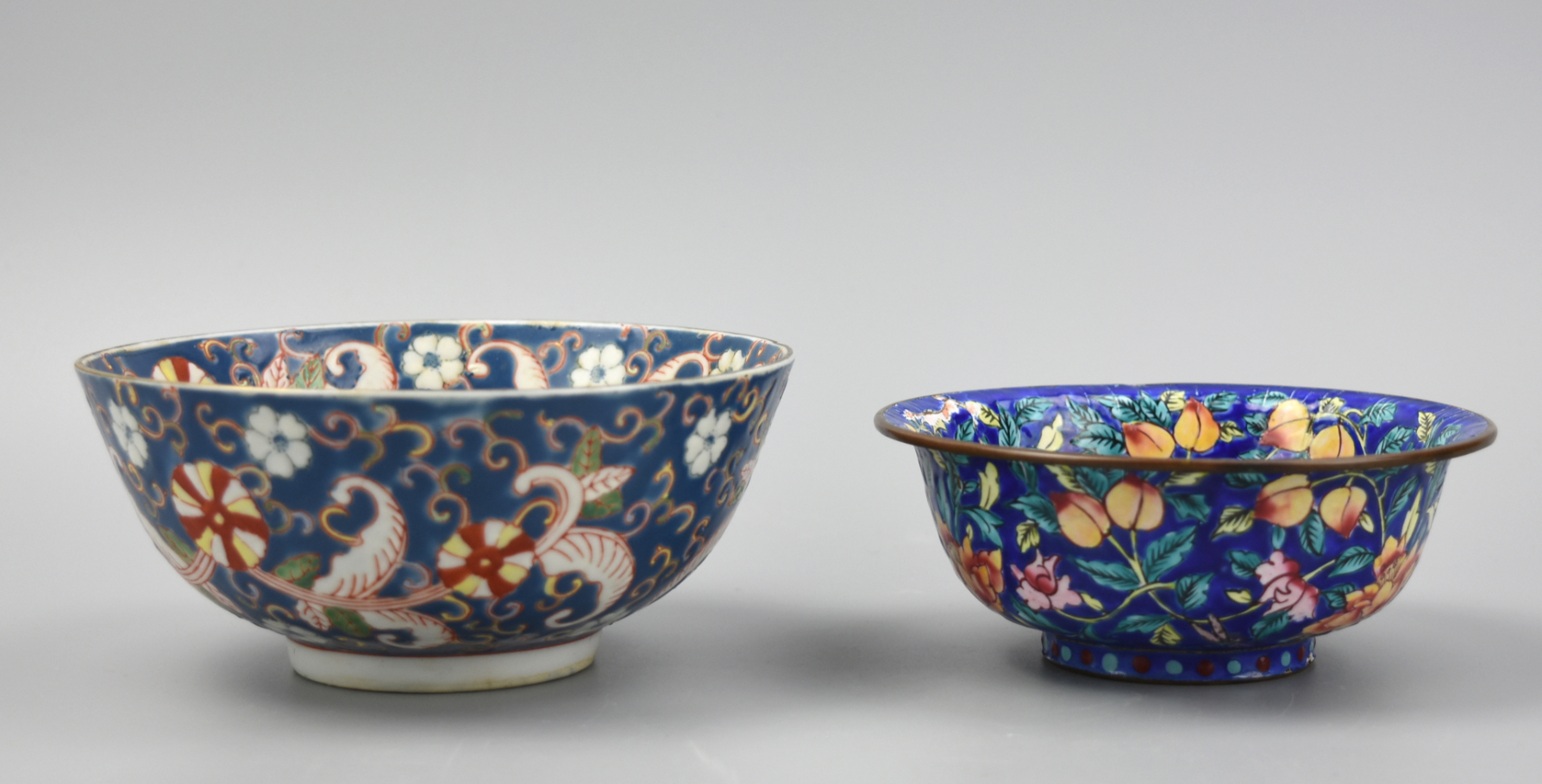PAIR OF JAPANESE BOWLS: ENAMEL &
