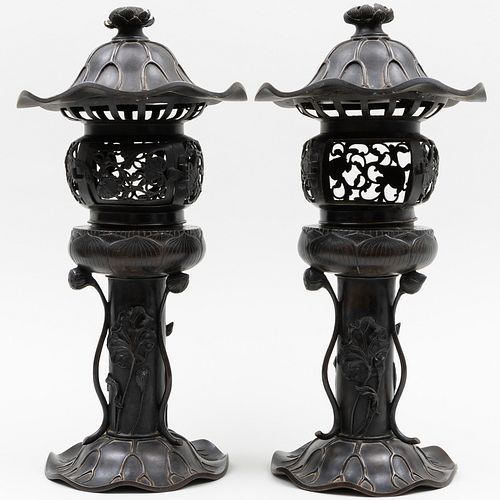 PAIR OF JAPANESE BRONZE