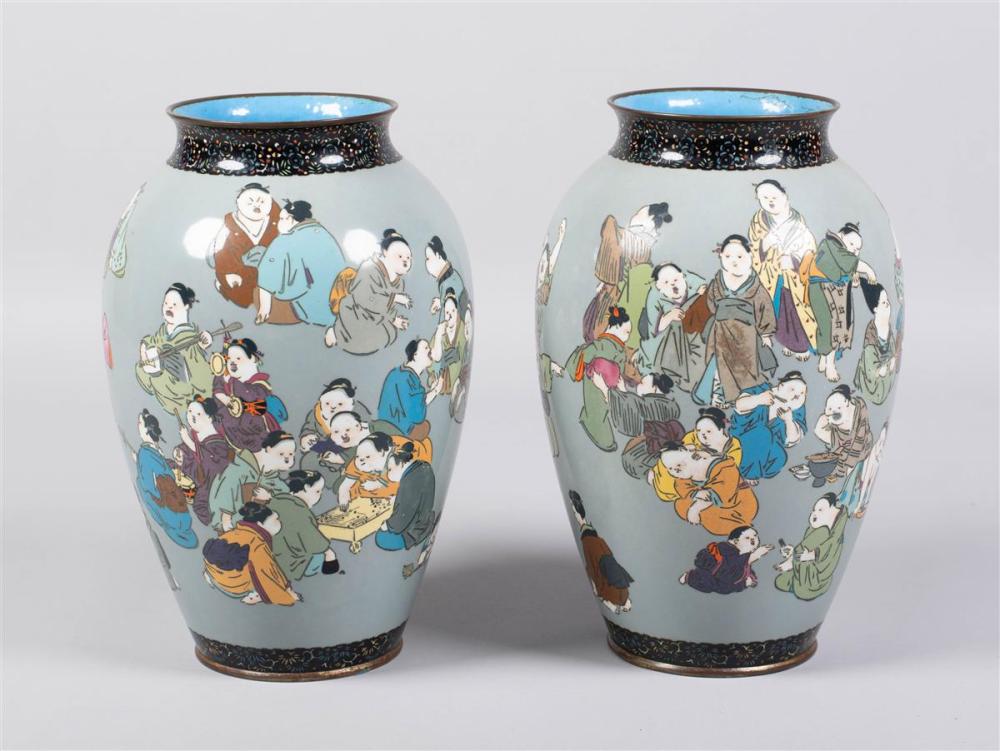 PAIR OF JAPANESE CLOISONNE ENAMEL