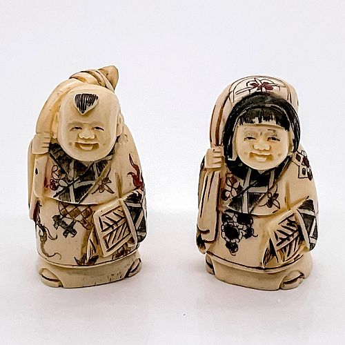 PAIR OF JAPANESE INKED CARVED